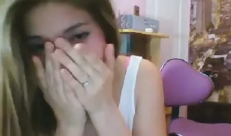 Зряла жена играе с мокро си L. порно млади стари
