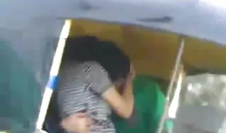 Той обича да си пъха пениса на гигант в задника !! порно с стари баби