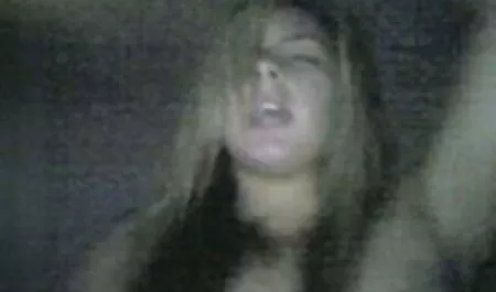 Френски червенокоса и двете дупки са porno mladi istari пълни