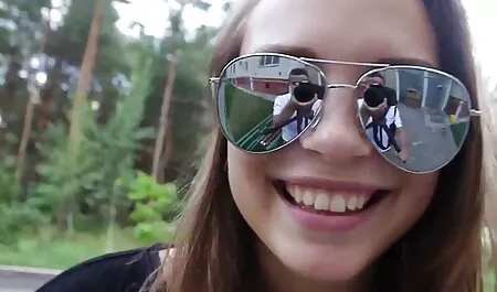 Дебютантка слуги Любителски БДСМ porno mladi istari и облекло